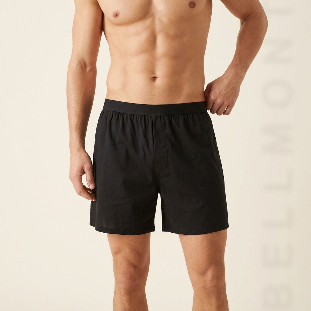 Bóxer negro puesto
